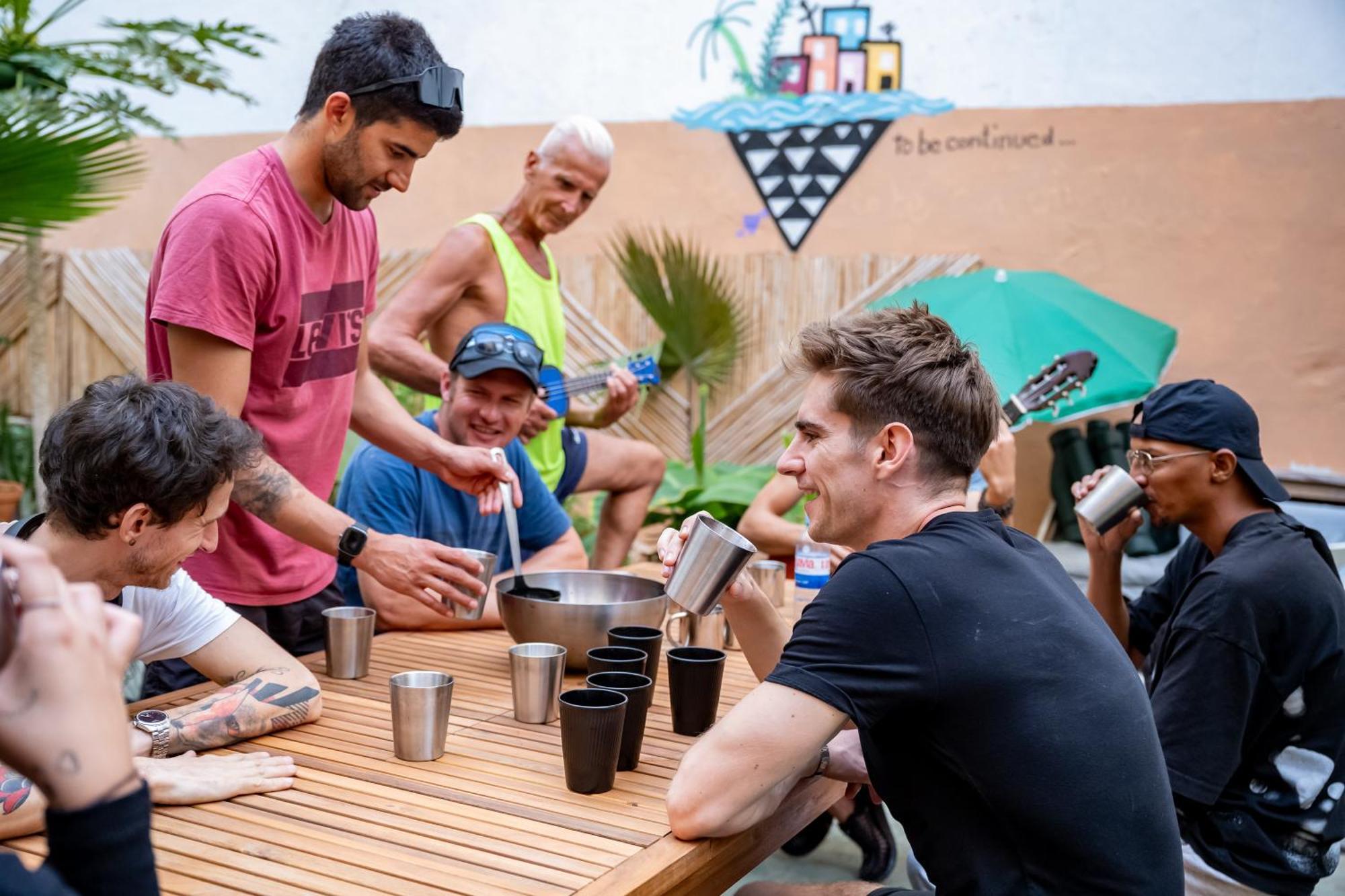 Jungle House Hostel ลาสปัลมาส เด กรานคานาเรีย ภายนอก รูปภาพ