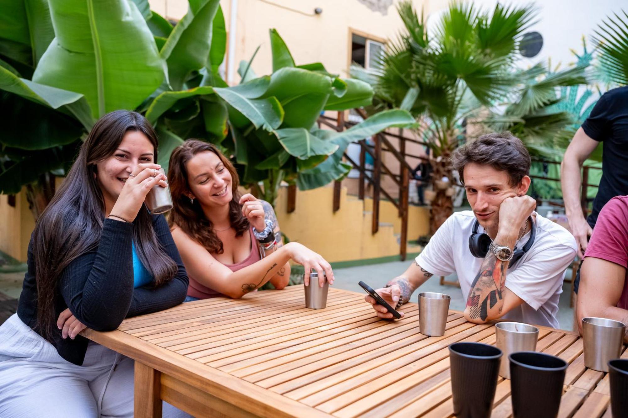 Jungle House Hostel ลาสปัลมาส เด กรานคานาเรีย ภายนอก รูปภาพ